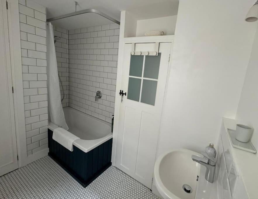 2 Bed Georgian Cottage, Ramsgate Bagian luar foto