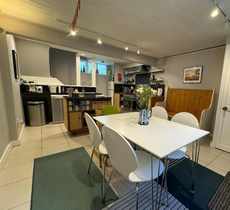 2 Bed Georgian Cottage, Ramsgate Bagian luar foto